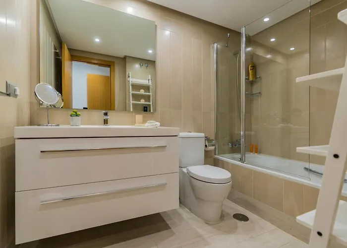 דירה 3 Bedroom Arqueros *